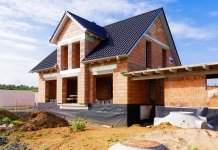 Jak wybudować pierwszy dom?